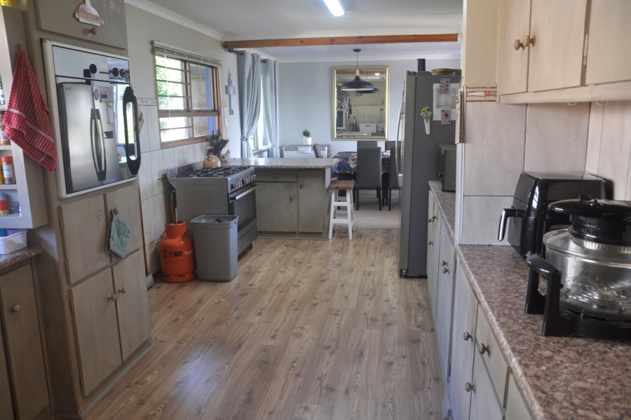 5 Bedroom Property for Sale in Fraaiuitsig Western Cape